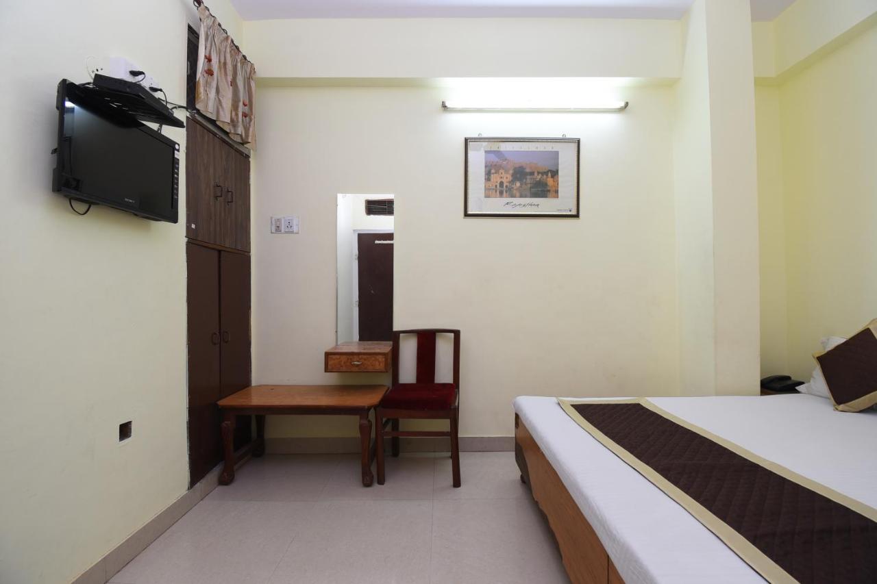 Hotel Jaipur Achrol Buitenkant foto