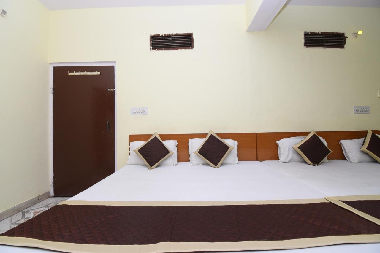Hotel Jaipur Achrol Buitenkant foto