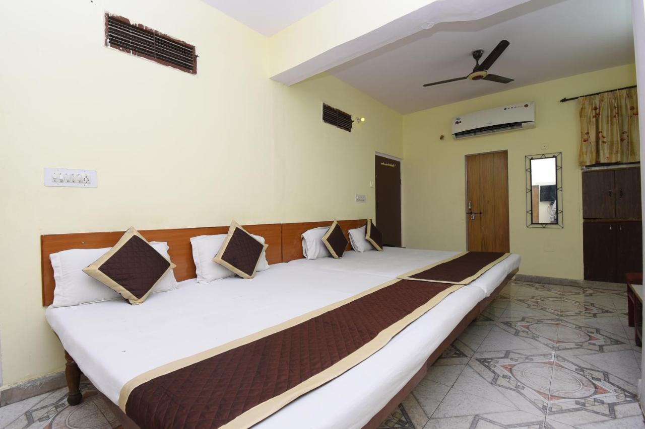 Hotel Jaipur Achrol Buitenkant foto