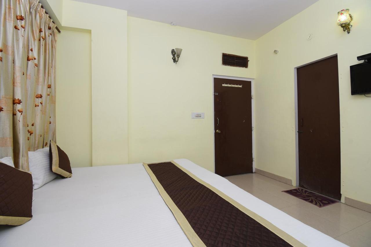 Hotel Jaipur Achrol Buitenkant foto